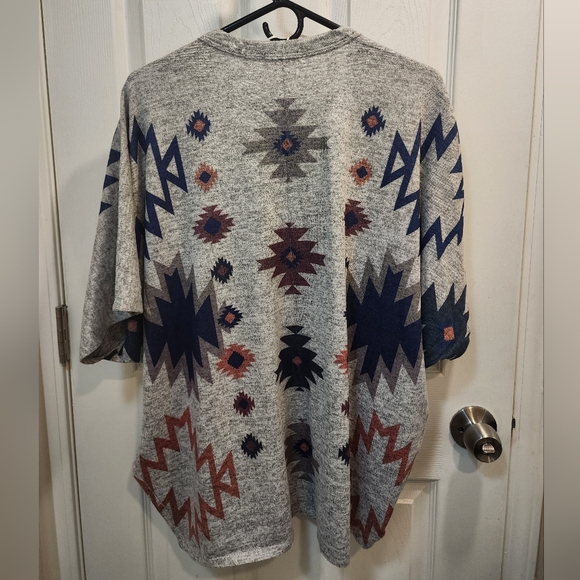 Tribal Patterned Cardigan - Picture 2 of 2